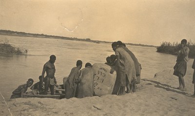 Carregadores da Companhia Agricula de Algodão, Angola