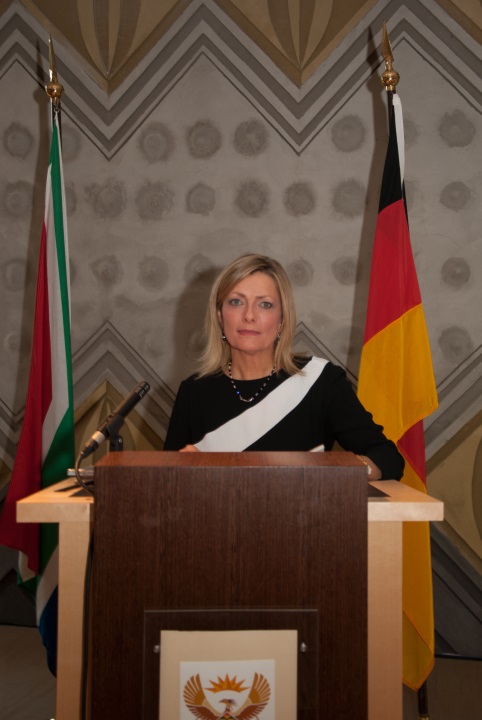Dr. Annekie Joubert