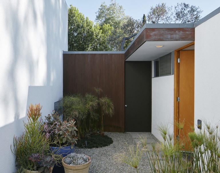 170608_87_los-angeles_ohara-house_schreyerdavid.jpg
