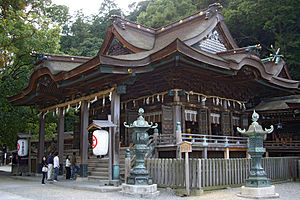 300px-Kotohira-gu01s.jpg