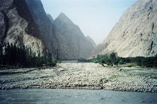 Im chinesischen Teil des Pamir-Gebirges, zwischen Tashkorghan und Khosarap