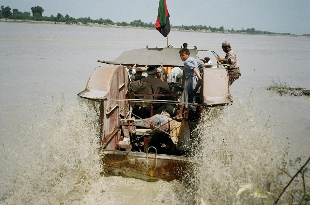 Amphibienfahrzeug zum Bazar von Darqad