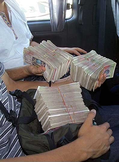 Kein Bankraub, sondern Ergebnis eines Geldwechsels in Uzbekistan